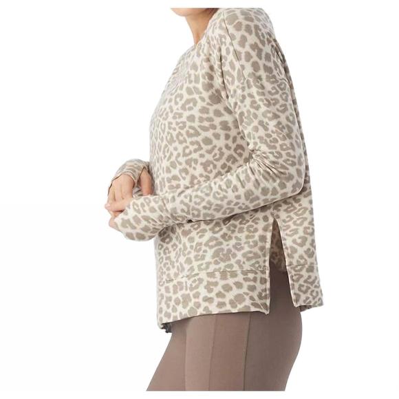 NEW GLYDER lounge long sleeve in oatmilk leopard - Picture 2 of 5